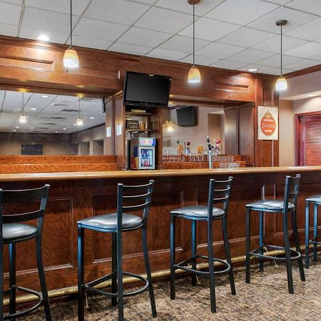 Clarion Hotel Indianapolis Ngoại thất bức ảnh