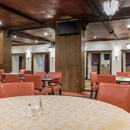 Clarion Hotel Indianapolis Ngoại thất bức ảnh