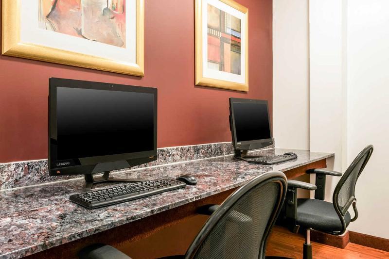 Clarion Hotel Indianapolis Ngoại thất bức ảnh