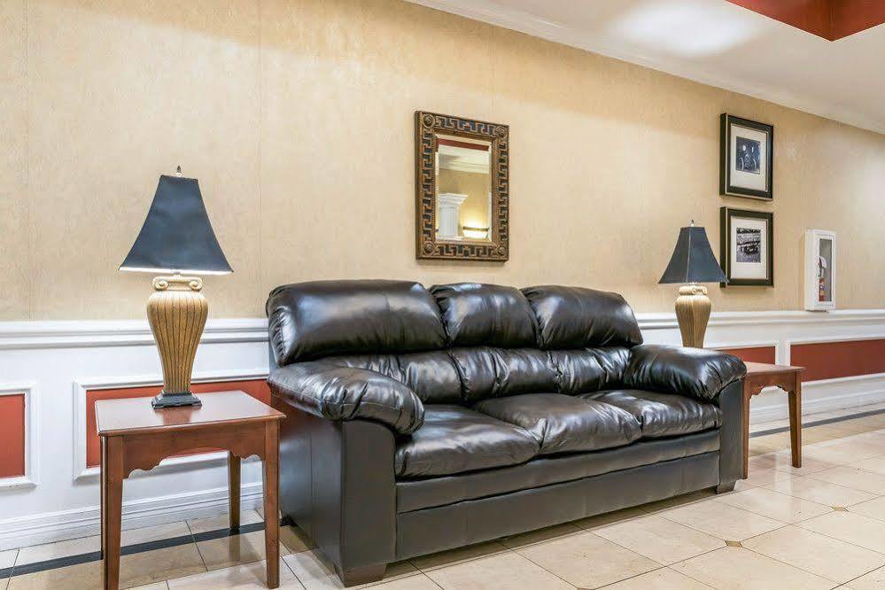 Clarion Hotel Indianapolis Ngoại thất bức ảnh