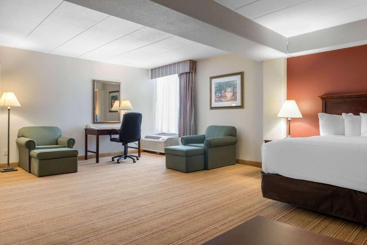 Clarion Hotel Indianapolis Ngoại thất bức ảnh