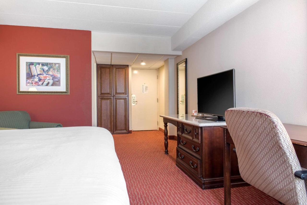 Clarion Hotel Indianapolis Ngoại thất bức ảnh