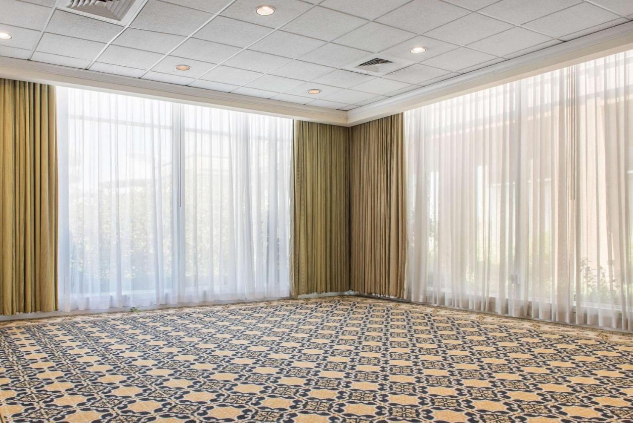Clarion Hotel Indianapolis Ngoại thất bức ảnh