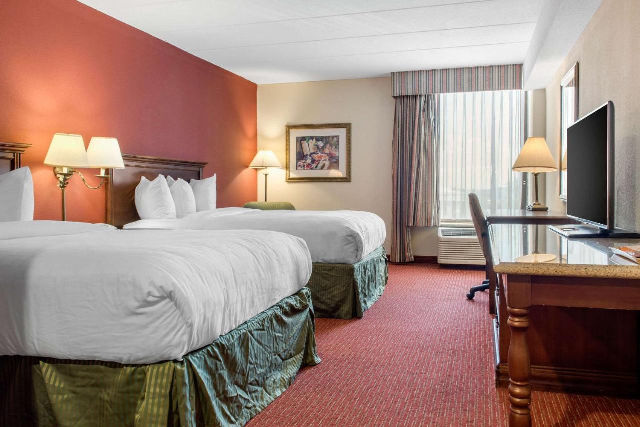 Clarion Hotel Indianapolis Ngoại thất bức ảnh