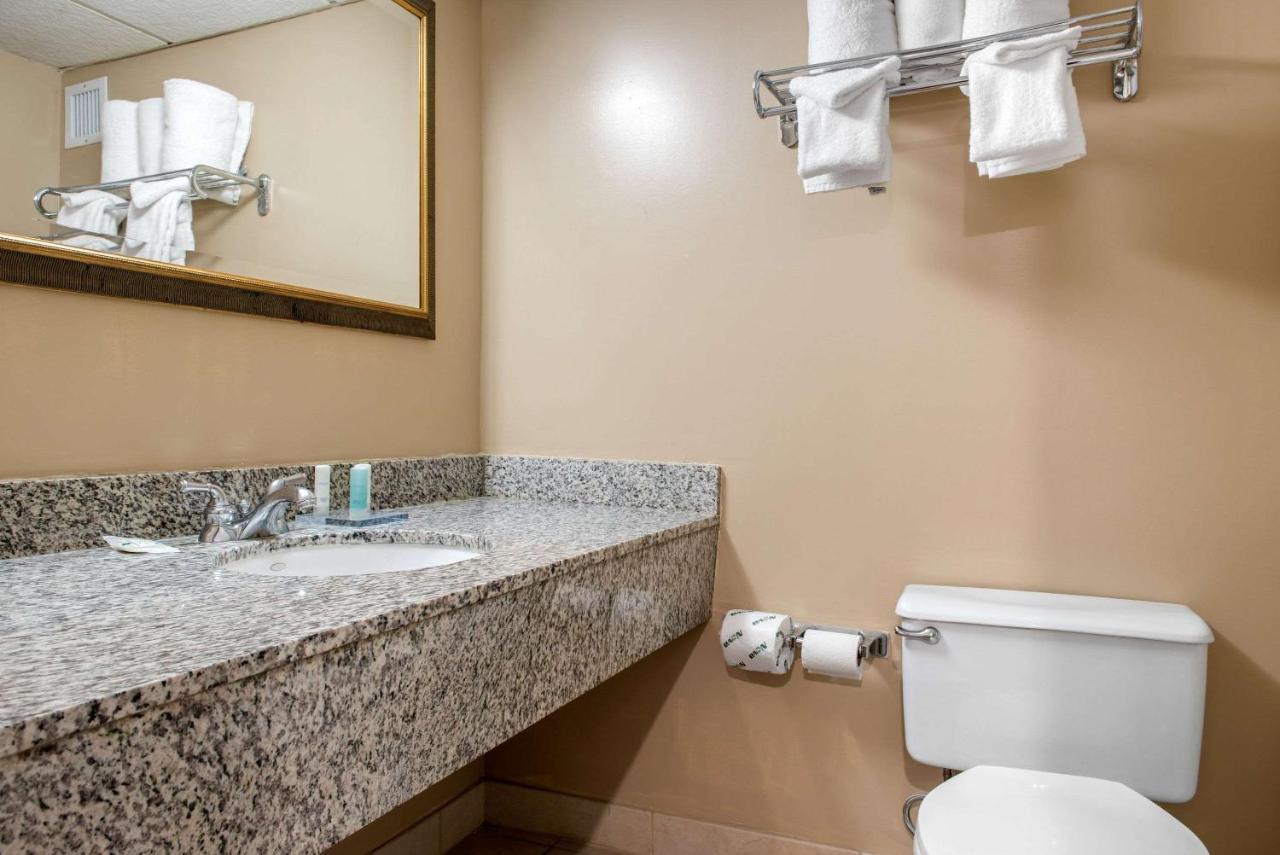 Clarion Hotel Indianapolis Ngoại thất bức ảnh